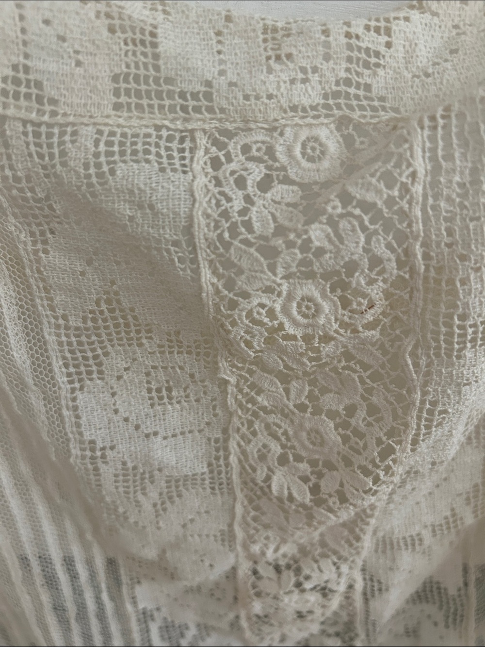 Antique Sheer Lace Vintage-Inspired Camisole in Cream - Picture 2 of 3